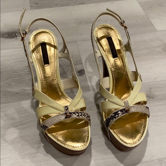 Louis Vuitton Vintage Snake Skin Wood Bottom Heels - 39 - Picture 3 of 10